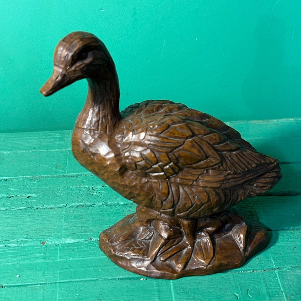Vintage Duck Red Mill Manufactured Hand Crafted Pecan or Walnut Shells Resin USA